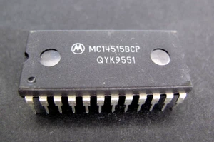 BRAND NEW MC14515BCP MOTOROLA 14515P VINTAGE 24-Pin DIP - Picture 1 of 3