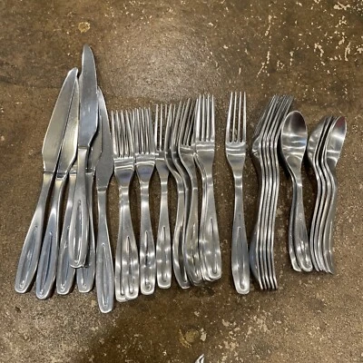 30 Pieces  Robert Welch Linton Stainless Steel Flatware Butter Knife Spoon Forks - Image 1 of 4