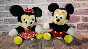 VINTAGE 1982 MICKEY & MINNIE MOUSE PLUSH TOYS - DISNEYLAND - WALT DISNEY WORLD - Picture 1 of 8
