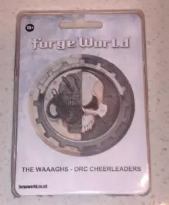 Games Workshop BloodBowl The Waaagh's Orc Cheerleader Orks Kobolde Blutschale - Bild 1 von 3