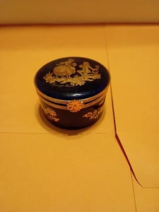 Limoges Castle Porcelaine Trinket Box France - Picture 1 of 16