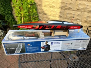 Horizon ProBoat Impulse 31" Brushless Deep-V RTR RC Boat PRB4250B With Box!! - Picture 1 of 24