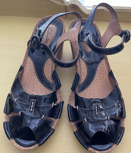 CLARKS Clark’s Sandali Donna Artigianali Pelle Zeppa Sughero Nero Verniciato 8M