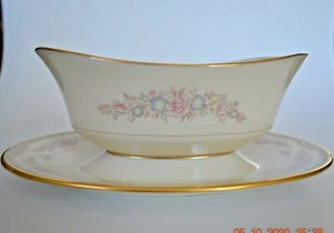 Lenox Fine China Chesapeake Gravy Boat  - Picture 1 of 3