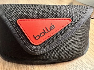 AUTÉNTICAS GAFAS DE SOL BOLLE ESTUCHE BLANDO NEGRO CORDURA ROJO LOGO LIMPIO Foto 1 de 4