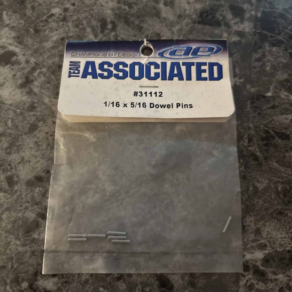 (B6) Team Associated 31112 Dowel Pins (8) 1/16" x 5/16" Steel Qty: (7) - Image 1 of 1