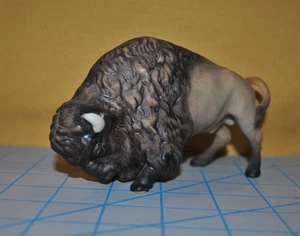 VTG CYBIS WESTERN American BISON porcelain figurine SIGNED Cybis 5.75" x 3" USA - Picture 1 of 6