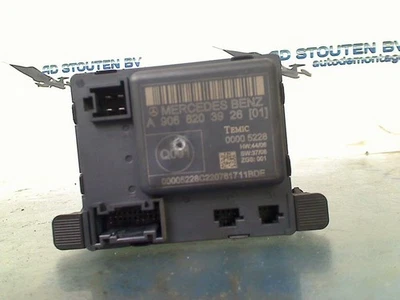 CENTRALINA CHIUSURA CENTRALIZZATA Sprinter 3t (906.61) 2008 A9068203926 - Immagine 1 di 4