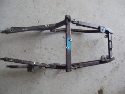1996 1997 1998 1999 96 97 98 99 Suzuki GSXR GSX-R 600 750 Subframe Sub Frame GG - Imagem 1 de 3