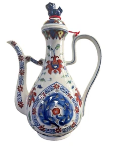 Chinese Porcelain Ewer Hand Painted Wucai Enamel Foo Dog Length 9.5 in - Picture 1 of 7