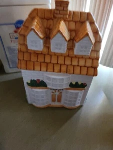 Tarros de galletas raros coleccionables oso, casa, castillo - Imagen 1 de 1