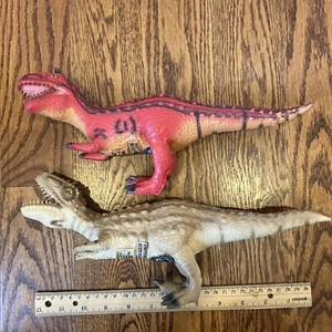 Disney Dinoland Animal Kingdom Carnotaurus Raptor Lot Dinosaur Toy Latex Figure - Picture 1 of 6