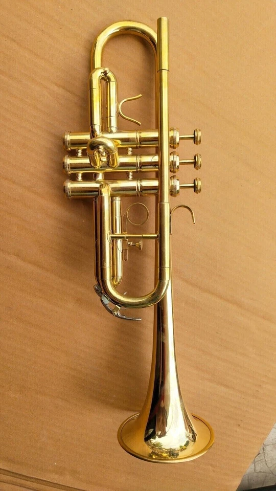 HURRY UP ! LIMITED PERIOD SALE TRUMPET STUDENTS New Brass Bb Trumpet C Free Case - Image 1 of 4