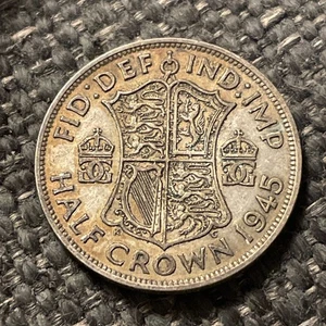 1945 Great Britain Large Silver Half Crown - Picture 1 of 2