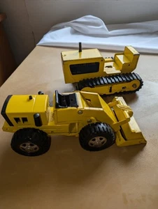 1960s Tonka 10" Front End Loader & 8" Mighty Dozer AS IS (nds cleaning) - Picture 1 of 8