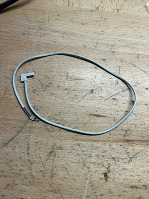 NEW SMC D-M9PWV SOLID STATE AUTO SWITCH SENSOR - FREE SHIPPING - Image 1 of 2