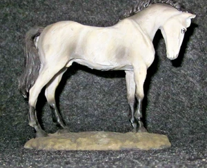 Estatuilla de caballo de porcelana de cerámica gris moteado ¡Impresionante! "5"" x 4 3/8""" - Imagen 1 de 8