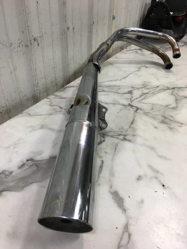 82 Honda CB 750 CB750 F Super Sport silenciador lateral izquierdo tubo escape Foto 1 de 4