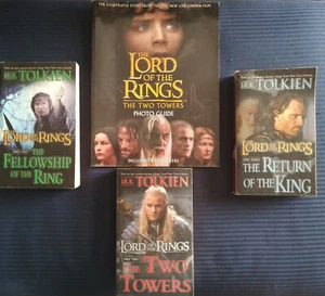 LORD OF THE RINGS: FELLOWSHIP, TWO TOWERS, RETURN OF THE KING, TTT PHOTO GUIDE - Picture 1 of 2