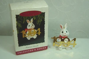 VINTAGE HALLMARK ORNAMENT--FABULOUS DECADE--1994--5TH IN SERIES - Picture 1 of 5
