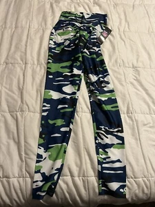 NEW Majestic Zubaz Seattle Seahawks NFL Yoga Pants Womens Small Camo football - Picture 1 of 6