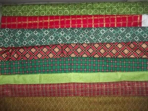 CHRISTMAS check geometric SHAPES Cotton FABRIC U-Pick READ INFO 1/2 yd BTHY - Picture 1 of 41