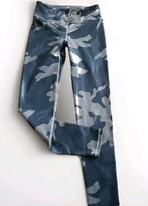 Noli Women’s Full Length Blue Camo Metallic Athletic Leggings Small. C32 - Picture 1 of 8