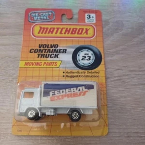 Matchbox 1/64 Diecast Super Spin Car Wash MB23 FedEx White Volvo Container Truck - Picture 1 of 2