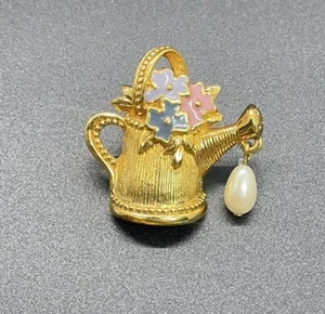 Vintage Gold Tone Watering Can w/Enamel Flowers & Faux Pearl Drop Lapel Pin - Picture 1 of 5