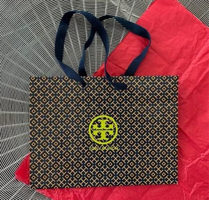 Authentische TORY BURCH Monogramm LOGO Store EINKAUF Papier GESCHENKTÜTE Display Dekor - Bild 1 von 5