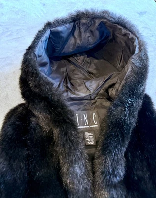 全新无标签 I.N.C International Concepts 黑色人造毛皮连帽背心,尺寸 S — 第 1/4 张图片