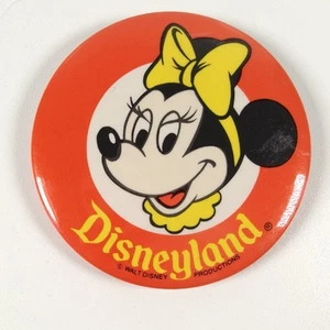 Disneyland Minnie Mouse Button Badge - Vintage - 1970s - Picture 1 of 2