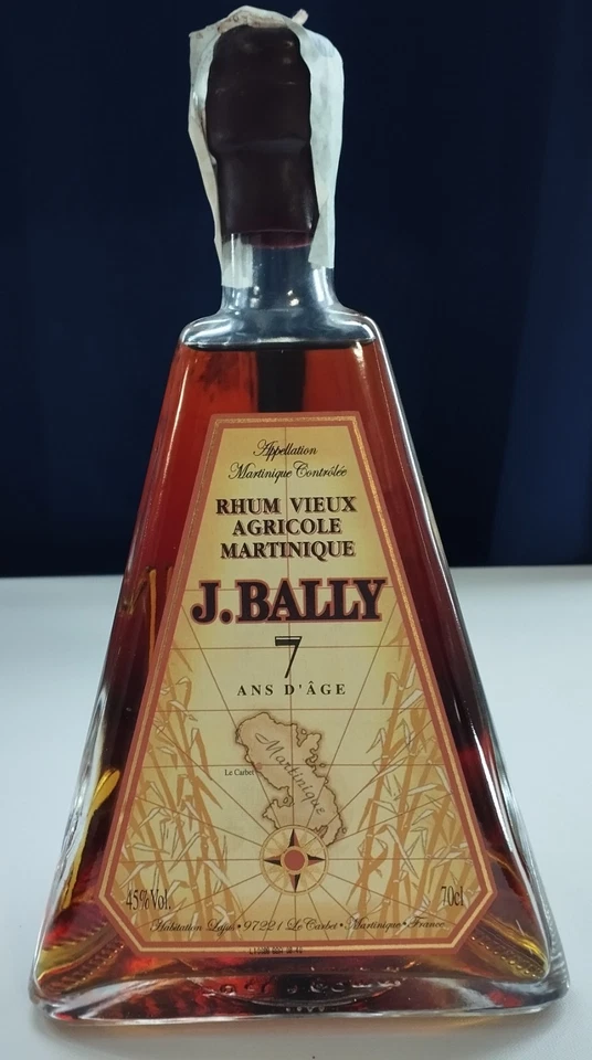 Rum Agricole "Piramide" Bally 7 Years Old - Immagine 1 di 4