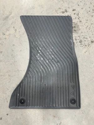 Alfombrilla de goma gris OEM AUDI A4 S4 B8 2009-2016 pasajero delantero derecho solamente Foto 1 de 4