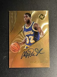 MAGIC JOHNSON 2017-18 Panini NBA Opulence 08/35 On-Card Auto Los Angeles Lakers - Picture 1 of 2