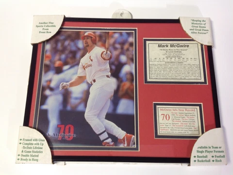 RARE 1998 MLB MARK McGWIRE 70 HOME RUNS HR #70 MATTED & FRAMED SPORTS ILL Cover