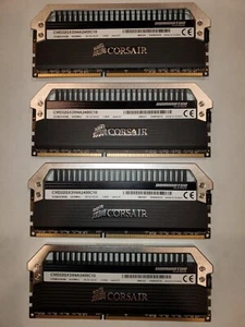 ✔✔ CORSAIR Dominator PLATINUM 32GB (4x8GB) 2400 MHz **10-12-12-31** DDR3 *CL10* - Picture 1 of 2