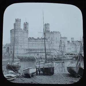 c1890s Magic Lantern Slide Photo Carnarvon Caernarfon Castle & Boats York & Son - Picture 1 of 3