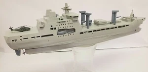 BRD Tidespring 1:350 Modellbausatz mit Vollrumpf - Bild 1 von 12