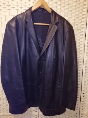 Marks and Spencer size L 41-43in black leather jacket in very good condition - Image 1 of 4