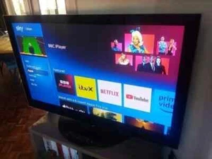 37" LG FULL HD FREEVIEW BUILT IN LCD TV WITH STAND & REMOTE CONTROL - Picture 1 of 2