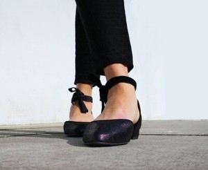 black flat shoes with strap