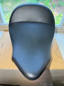 OEM Victory Motorcycles Solo Rider's Seat, Black Vinyl, 2684101 - Picture 1 of 9