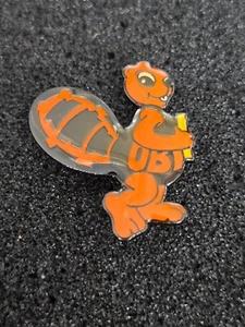 OBI CASTORO ➔ con asta ➔ spilla/spille *da collezione* 18381 - Foto 1 di 1