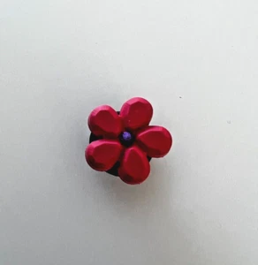 Original Jibbitz Croc/Shoe Charm: Red Flower, new unused - Picture 1 of 1