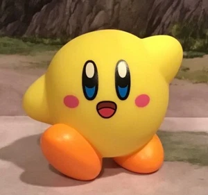 FIGURA DE VINILO SUAVE KIRBY AMARILLO 1,8" de Takara TOMY - Imagen 1 de 4