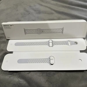 DISCONTINUED NIKE 38mm, 40mm, 41mm APPLE WATCH PURE PLATINUM/WHITE SPORT BAND - Zdjęcie 1 z 3