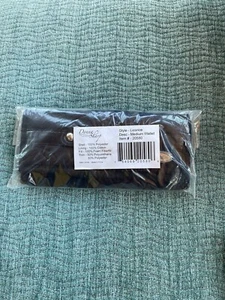 Donna Sharp Med. Wallet - Picture 1 of 3