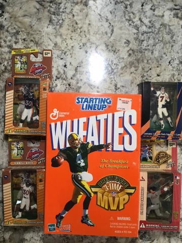 Terrell Davis Broncos Action Flats Figure with Cards, Elway, Wheaties Favre Lot Cover