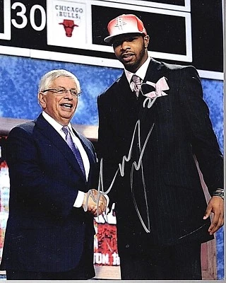 Foto firmada por Marcus Morris Detroit Pistons Suns Rockets 8x10 certificado de autenticidad LOM (PH3527) Foto 1 de 2